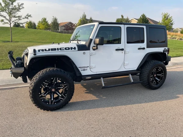 2011 Jeep Wrangler Unlimited Rubicon - Image 16