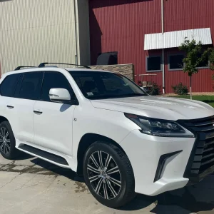 2019 Lexus LX570 Three-Row