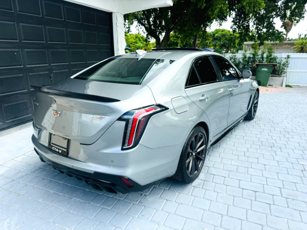 2023 Cadillac CT4-V BLACKWING - Image 12