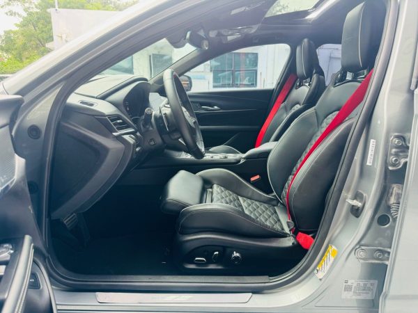 2023 Cadillac CT4-V BLACKWING - Image 19