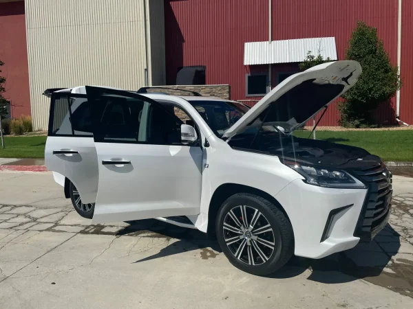 2019 Lexus LX570 Three-Row - Image 58