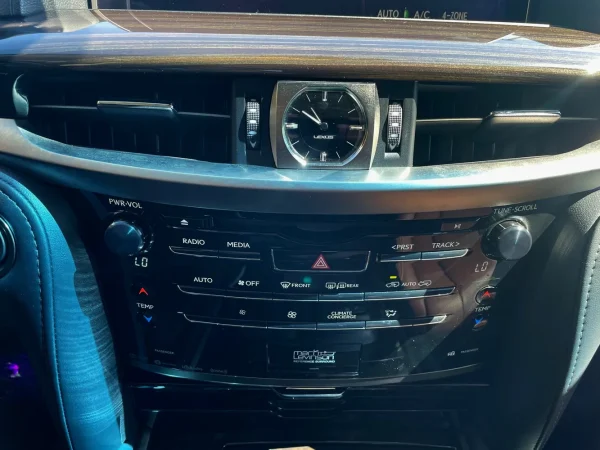 2019 Lexus LX570 Three-Row - Image 4