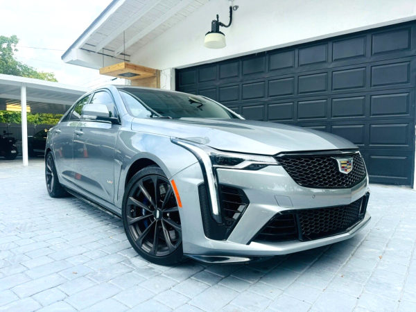 2023 Cadillac CT4-V BLACKWING - Image 5