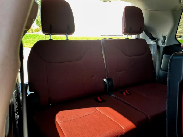 2019 Lexus LX570 Three-Row - Image 34
