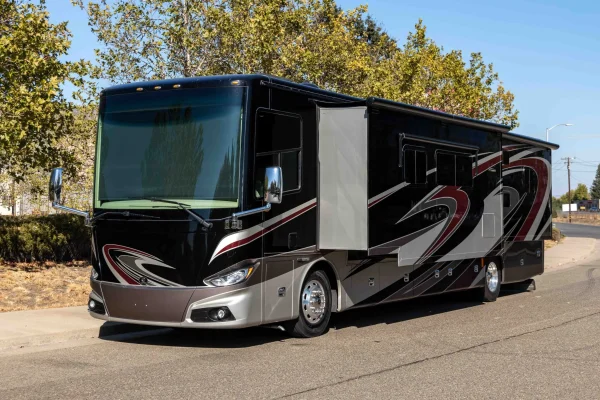 2016 Tiffin Phaeton 40 QKH