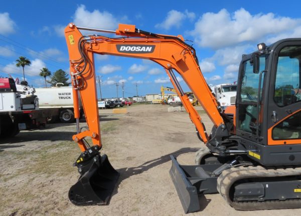 2021 Doosan DX62R-3 Mini Excavator - Image 30