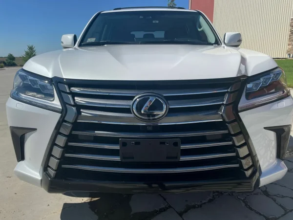 2019 Lexus LX570 Three-Row - Image 45
