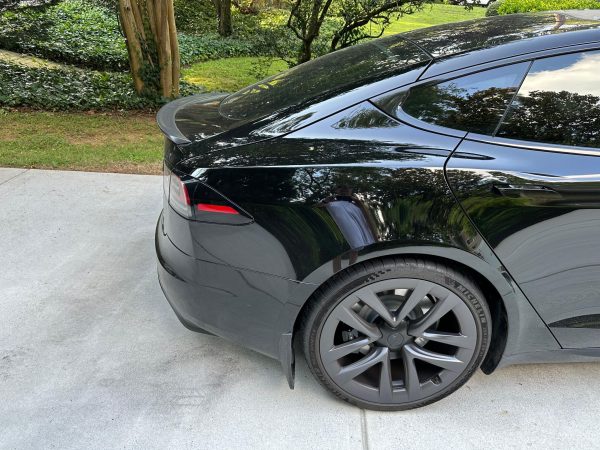 2022 Tesla Model S Dual-Motor AWD - Image 4