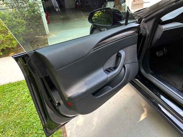 2022 Tesla Model S Dual-Motor AWD - Image 9