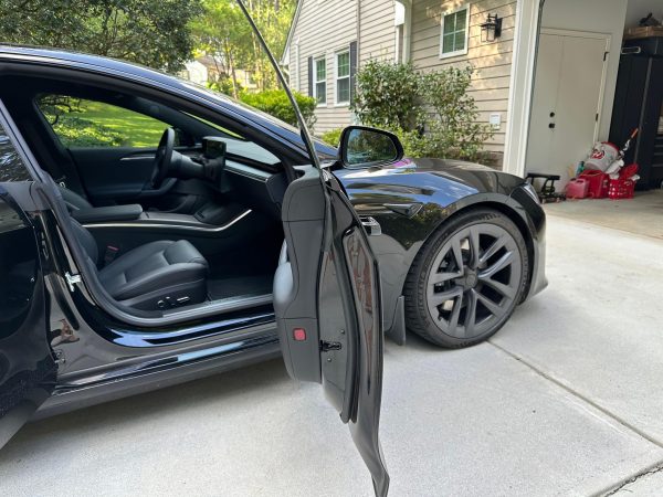 2022 Tesla Model S Dual-Motor AWD - Image 34