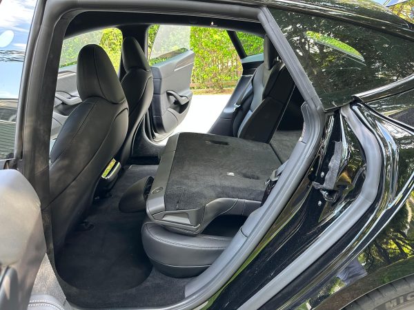 2022 Tesla Model S Dual-Motor AWD - Image 19