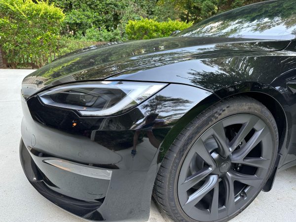 2022 Tesla Model S Dual-Motor AWD - Image 21