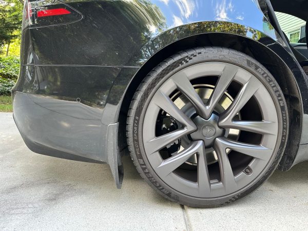 2022 Tesla Model S Dual-Motor AWD - Image 40
