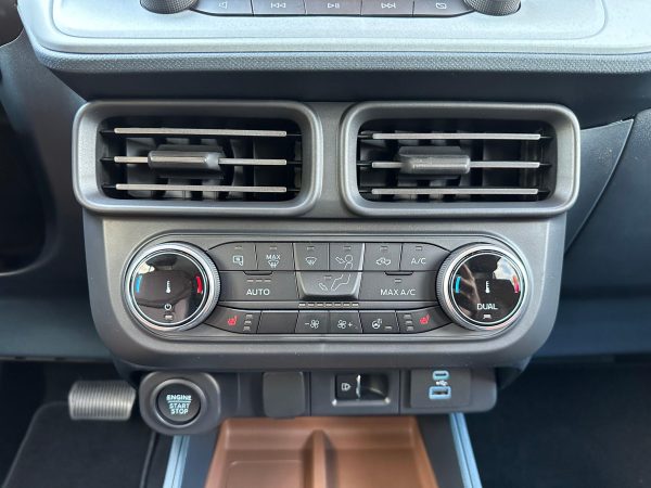 2023 Ford Maverick Lariat Luxury Package - Image 27