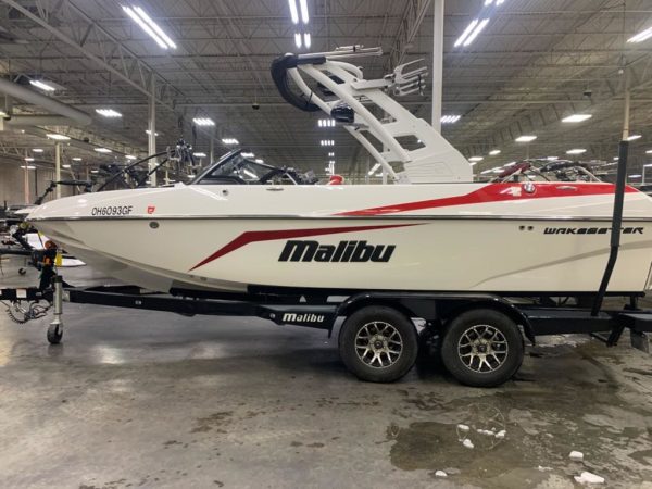 2020 Malibu Boats 21 VLX - Image 13