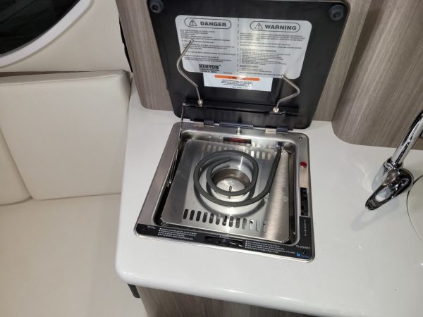 2020 Regal 28 Express - Image 17