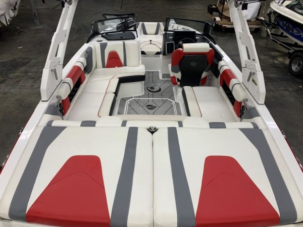 2020 Malibu Boats 21 VLX - Image 17