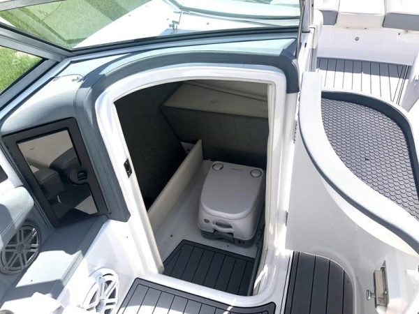 2018 Cobalt Boats 25SC - Image 39