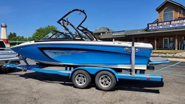 2015 Tige R20 - Image 14