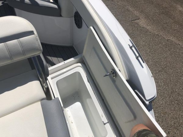 2018 Cobalt Boats 25SC - Image 41