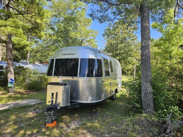 2019 Airstream Bambi Sport 22FB - Image 39