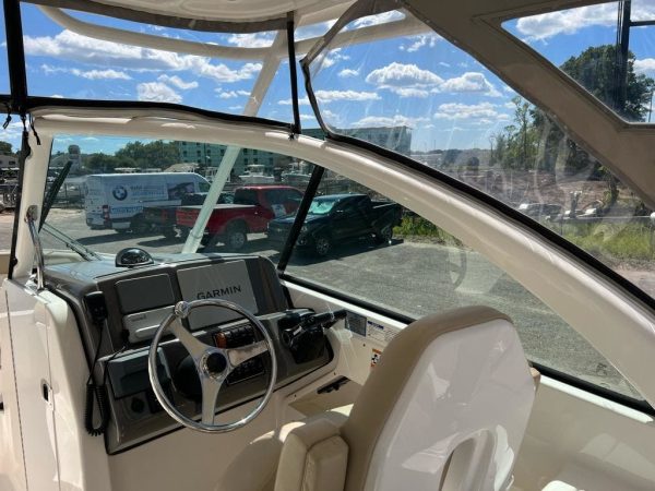 2018 Pursuit DC 265 - Image 28