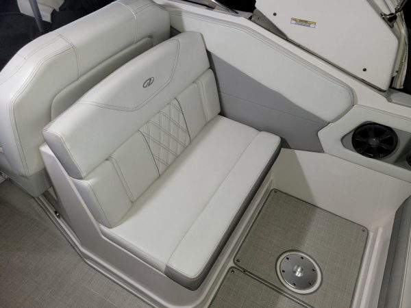 2020 Regal 28 Express - Image 29
