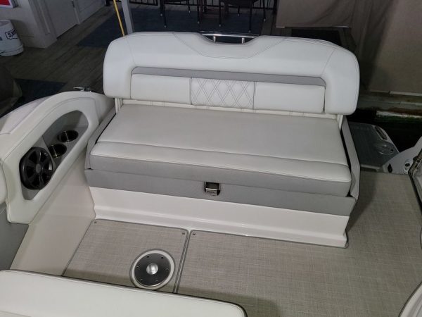 2020 Regal 28 Express - Image 33