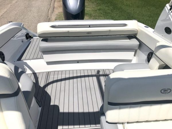 2018 Cobalt Boats 25SC - Image 2