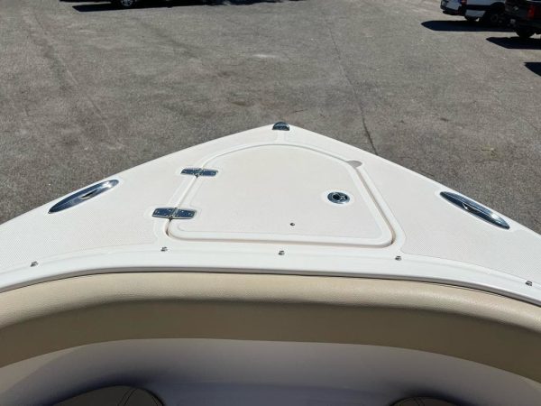 2018 Pursuit DC 265 - Image 41