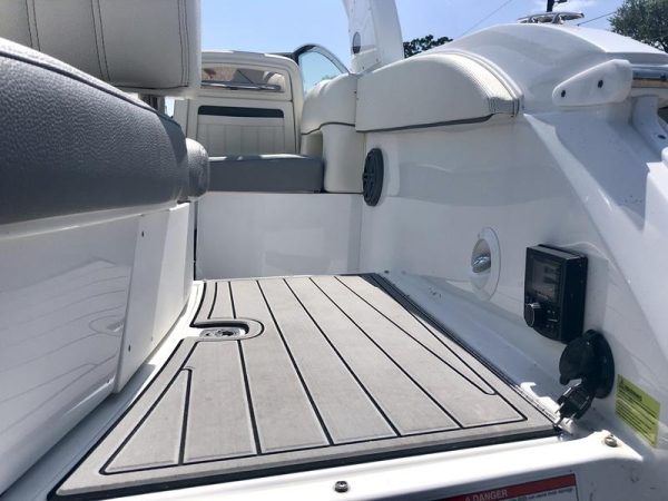 2018 Cobalt Boats 25SC - Image 17