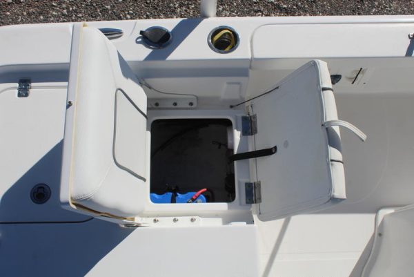 2016 Sea Hunt RZR 22 - Image 3