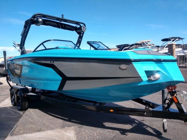 2022 Heyday Wake Boats WTSurf - Image 7