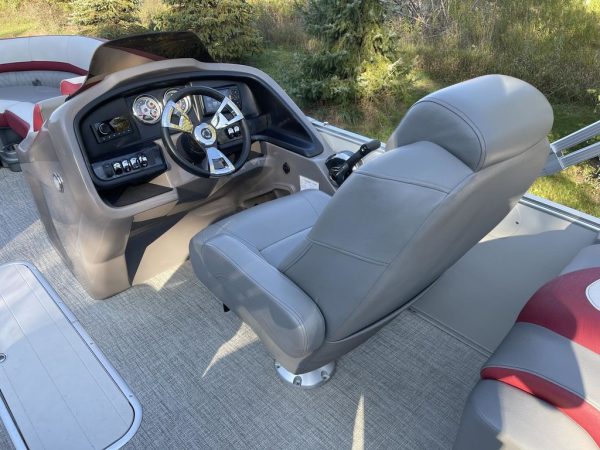 2021 Tahoe Pontoons Cascade Quad Lounger 25' - Image 6