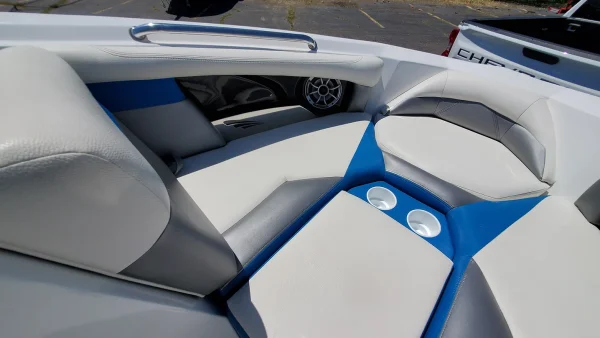2015 Tige R20 - Image 21