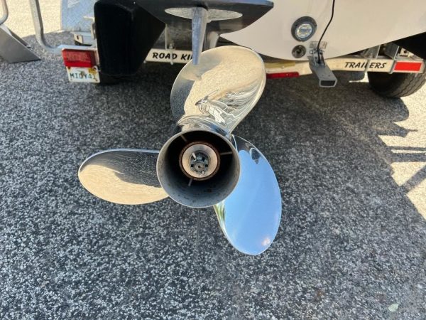 2018 Pursuit DC 265 - Image 8