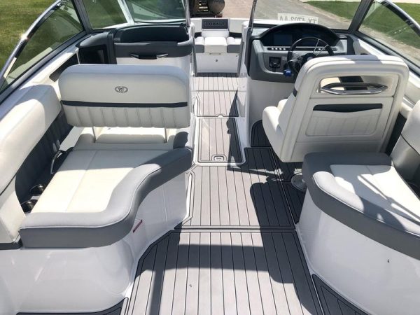 2018 Cobalt Boats 25SC - Image 28