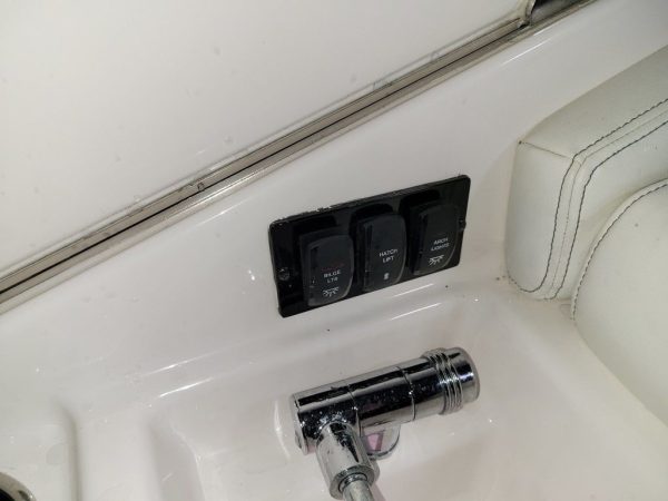 2020 Regal 28 Express - Image 10