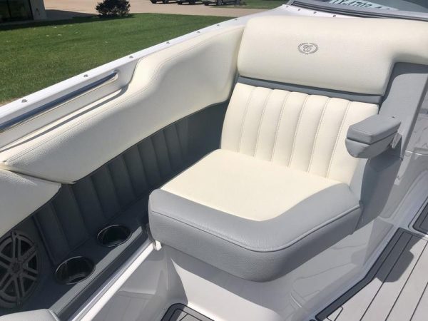 2018 Cobalt Boats 25SC - Image 29