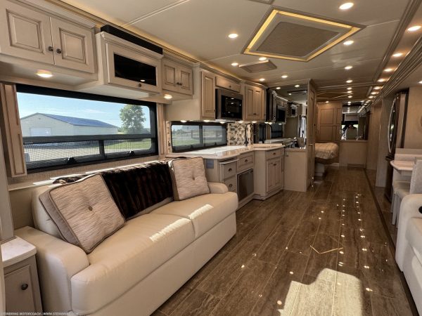 2022 Newmar Dutch Star 4369 - Image 15