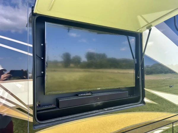 2018 Entegra Anthem 44A - Image 31