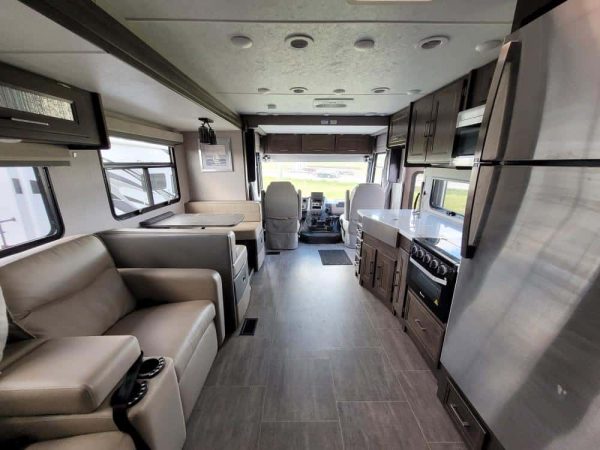 2022 Coachmen Mirada 35ES - Image 17