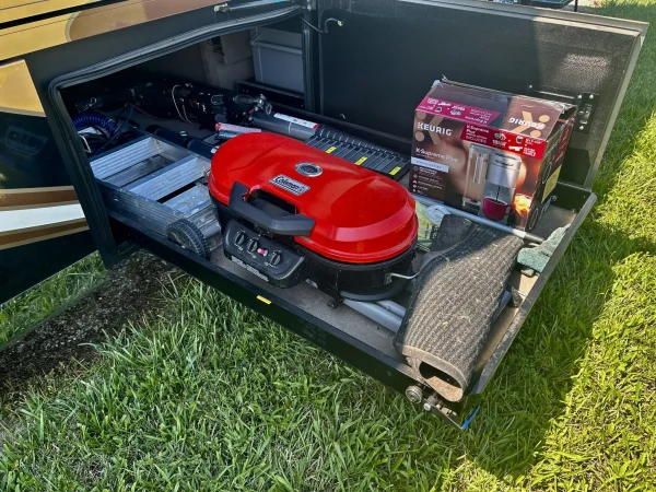 2018 Entegra Anthem 44A - Image 36