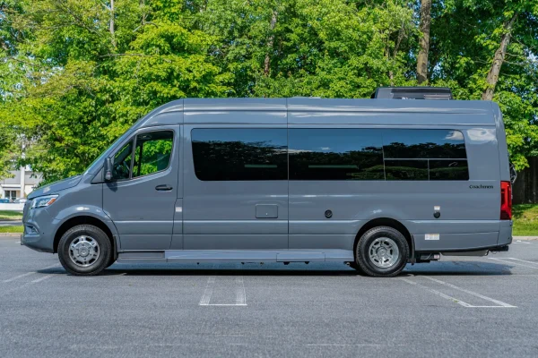 2021 Coachmen Galleria 24T - Image 46