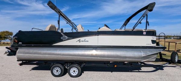 2020 Avalon Catalina Texas Edition Rear Fish 23' - Image 3