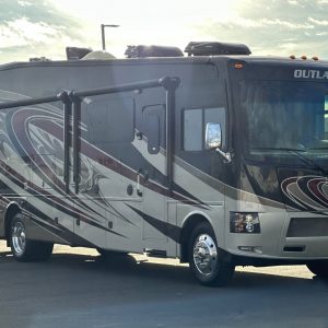 2017 Thor Motor Coach Outlaw 37BG