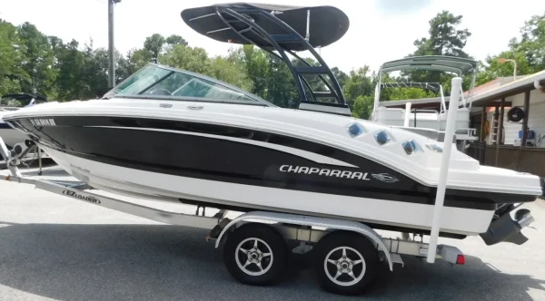 2016 Chaparral 216 SSI - Image 3