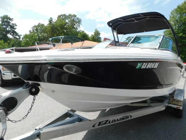 2016 Chaparral 216 SSI - Image 4
