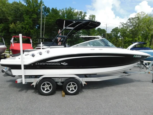 2016 Chaparral 216 SSI - Image 18
