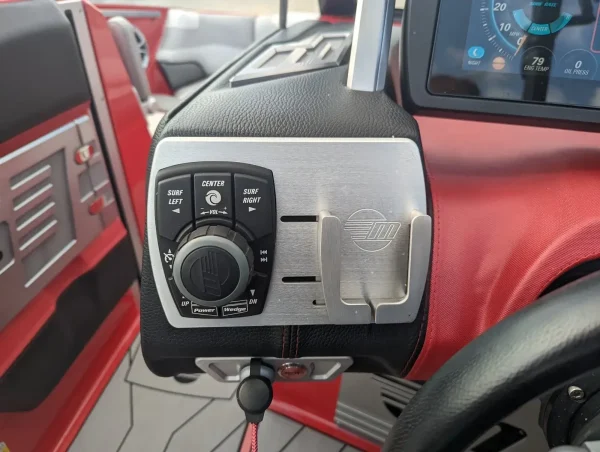 2016 Malibu  Wakesetter M235 - Image 18